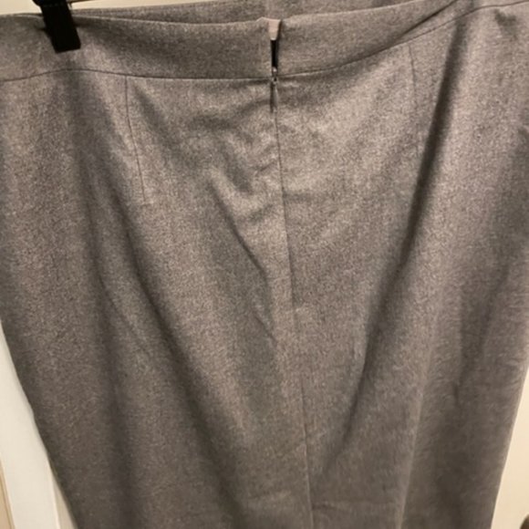 ** host pick** Brooks Brothers Women's Two-Piece Suit, 12 - Picture 8 of 12